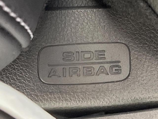 WR-V Z 登録済未使用車 ホンダセンシング レーダークルーズ ハーフレザーシート スマートキー LEDヘッド オートハイビーム 車線逸脱警報 誤発進抑制機能 オートライト オートエアコン 純正17インチAW(35枚目)