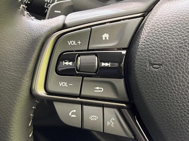 WR-V Z 登録済未使用車 ホンダセンシング レーダークルーズ ハーフレザーシート スマートキー LEDヘッド オートハイビーム 車線逸脱警報 誤発進抑制機能 オートライト オートエアコン 純正17インチAW(52枚目)