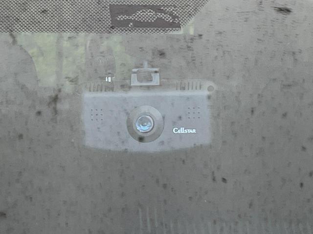 ヴォクシー ＺＳ　両側電動ドア　純正９型ナビ　後席モニター　バックカメラ　セーフティセンス　禁煙車　ドラレコ　スマートキー　ＬＥＤヘッド　ナビ連動ＥＴＣ　車線逸脱警報　純正１６インチＡＷ　オートライト　オートハイビーム（7枚目）