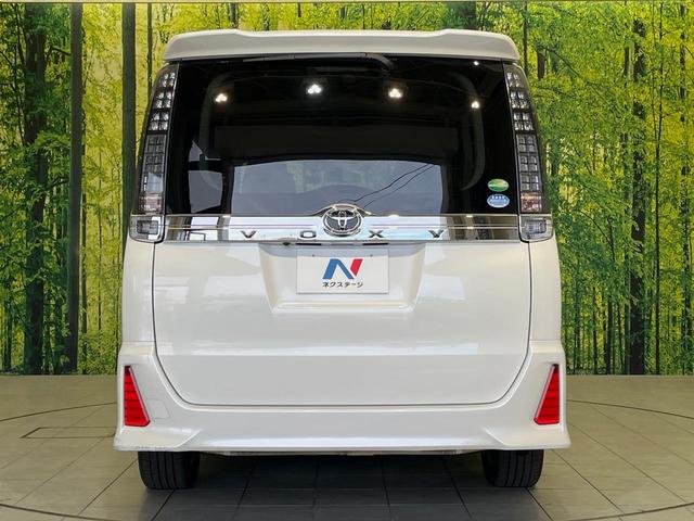 ヴォクシー ＺＳ　両側電動ドア　純正９型ナビ　後席モニター　バックカメラ　セーフティセンス　禁煙車　ドラレコ　スマートキー　ＬＥＤヘッド　ナビ連動ＥＴＣ　車線逸脱警報　純正１６インチＡＷ　オートライト　オートハイビーム（16枚目）