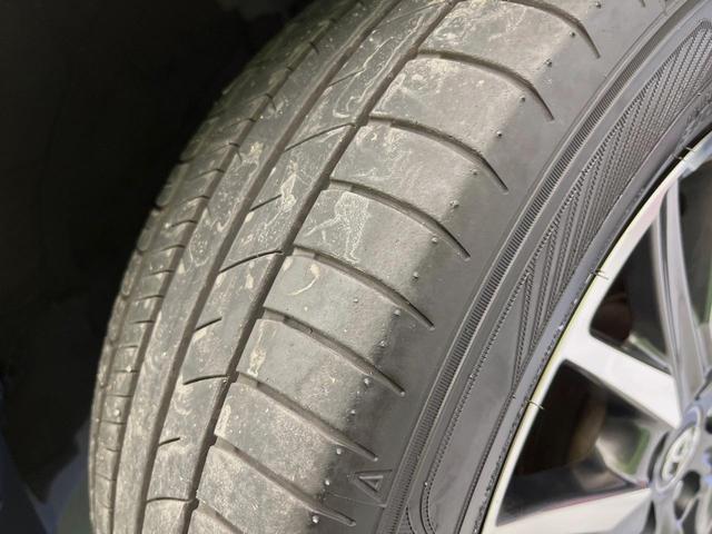 ヴォクシー ＺＳ　両側電動ドア　純正９型ナビ　後席モニター　バックカメラ　セーフティセンス　禁煙車　ドラレコ　スマートキー　ＬＥＤヘッド　ナビ連動ＥＴＣ　車線逸脱警報　純正１６インチＡＷ　オートライト　オートハイビーム（32枚目）