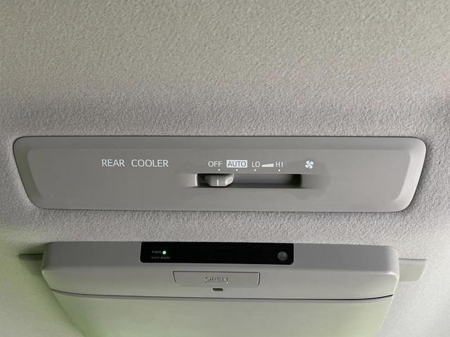 ヴォクシー ＺＳ　両側電動ドア　純正９型ナビ　後席モニター　バックカメラ　セーフティセンス　禁煙車　ドラレコ　スマートキー　ＬＥＤヘッド　ナビ連動ＥＴＣ　車線逸脱警報　純正１６インチＡＷ　オートライト　オートハイビーム（50枚目）