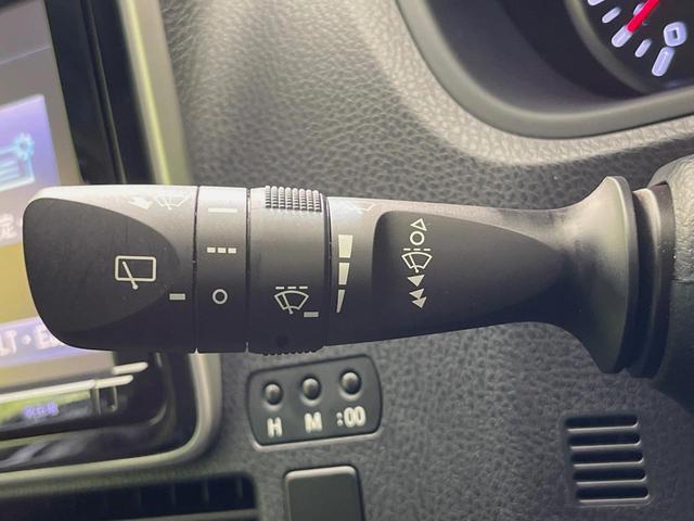 ヴォクシー ＺＳ　両側電動ドア　純正９型ナビ　後席モニター　バックカメラ　セーフティセンス　禁煙車　ドラレコ　スマートキー　ＬＥＤヘッド　ナビ連動ＥＴＣ　車線逸脱警報　純正１６インチＡＷ　オートライト　オートハイビーム（56枚目）