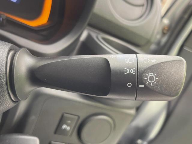 ミライース L SAIII スマートアシスト3 禁煙車 コーナーセンサー オートハイビーム 車線逸脱警報 誤発進抑制機能 先行車発進お知らせ機能 オートライト CD キーレス アイドリングストップ 盗難防止装置 横滑り防止装置(51枚目)