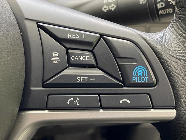 セレナ ハイウェイスターＶ　両側電動ドア　全周囲カメラ　衝突被害軽減システム　プロパイロット　禁煙車　ドラレコ　コーナーセンサー　スマートキー　ＬＥＤヘッド　ナビ連動ＥＴＣ　車線逸脱警報　踏み間違い防止　オートライト　フルセグ（7枚目）