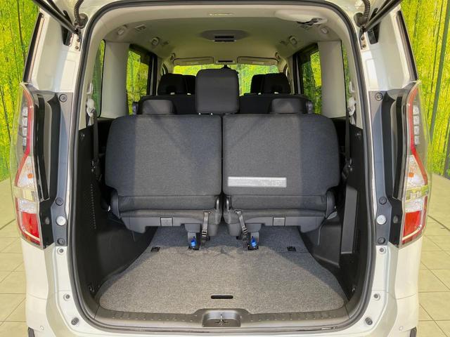 セレナ ハイウェイスターＶ　両側電動ドア　全周囲カメラ　衝突被害軽減システム　プロパイロット　禁煙車　ドラレコ　コーナーセンサー　スマートキー　ＬＥＤヘッド　ナビ連動ＥＴＣ　車線逸脱警報　踏み間違い防止　オートライト　フルセグ（11枚目）