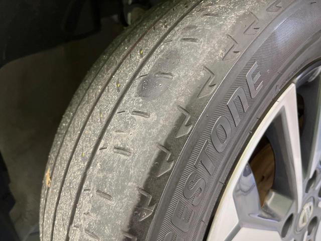 セレナ ハイウェイスターＶ　両側電動ドア　全周囲カメラ　衝突被害軽減システム　プロパイロット　禁煙車　ドラレコ　コーナーセンサー　スマートキー　ＬＥＤヘッド　ナビ連動ＥＴＣ　車線逸脱警報　踏み間違い防止　オートライト　フルセグ（32枚目）