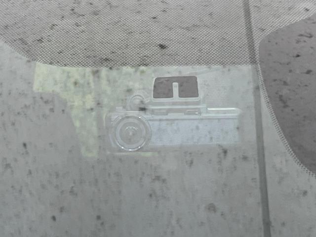 セレナ ハイウェイスターＶ　両側電動ドア　全周囲カメラ　衝突被害軽減システム　プロパイロット　禁煙車　ドラレコ　コーナーセンサー　スマートキー　ＬＥＤヘッド　ナビ連動ＥＴＣ　車線逸脱警報　踏み間違い防止　オートライト　フルセグ（35枚目）