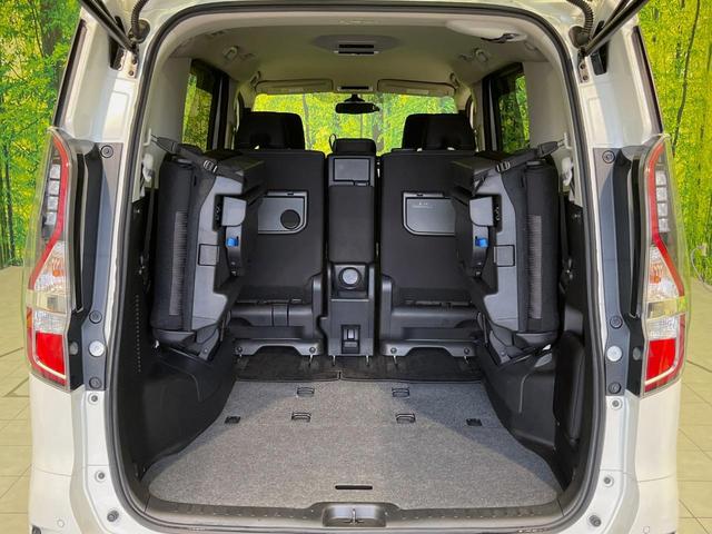 セレナ ハイウェイスターＶ　両側電動ドア　全周囲カメラ　衝突被害軽減システム　プロパイロット　禁煙車　ドラレコ　コーナーセンサー　スマートキー　ＬＥＤヘッド　ナビ連動ＥＴＣ　車線逸脱警報　踏み間違い防止　オートライト　フルセグ（45枚目）