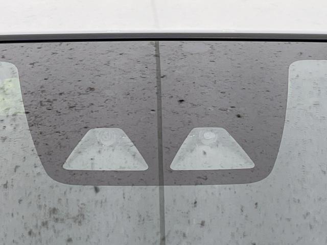 ミライース Ｘ　ＳＡＩＩＩ　スマートアシスト３　禁煙車　コーナーセンサー　ＬＥＤヘッド　ＥＴＣ　オートハイビーム　車線逸脱警報　誤発進抑制制御機能　先行車発進お知らせ機能　ＣＤ再生　アイドリングストップ　電動格納ミラー　盗難防止（3枚目）