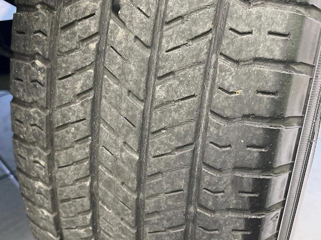 エクストレイル 20X エマージェンシーブレーキパッケージ 4WD 純正SDナビ 全周囲カメラ 衝突被害軽減システム 禁煙車 シートヒーター スマートキー LEDヘッド ビルトインETC クルコン 車線逸脱警報 踏み間違い防止 オートライト デュアルエアコン(31枚目)