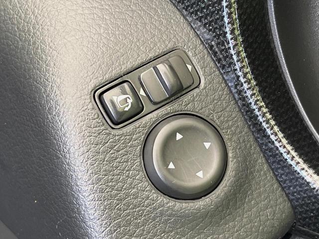 エクストレイル 20X エマージェンシーブレーキパッケージ 4WD 純正SDナビ 全周囲カメラ 衝突被害軽減システム 禁煙車 シートヒーター スマートキー LEDヘッド ビルトインETC クルコン 車線逸脱警報 踏み間違い防止 オートライト デュアルエアコン(49枚目)