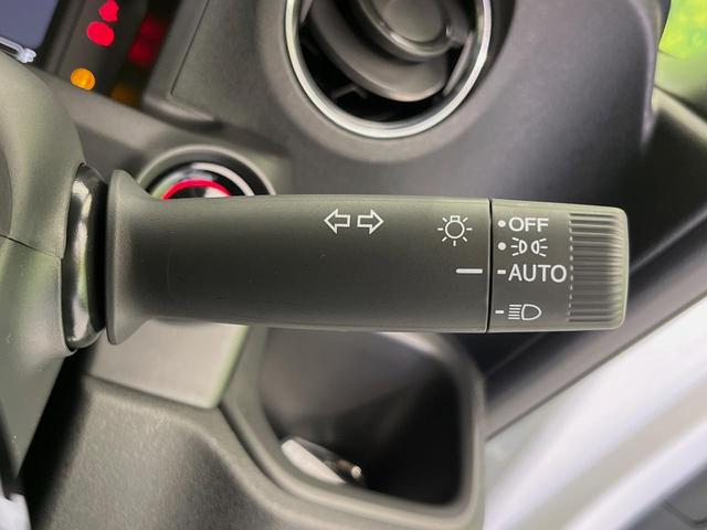 Ｎ－ＢＯＸカスタム ベースグレード　届出済未使用車　両側電動ドア　衝突軽減装置　アダプティブクルーズ　シートヒーター　コーナーセンサー　スマートキー　ＬＥＤヘッドライト　オートハイビーム　車線逸脱警報　誤発進抑制機能　純正１４インチＡＷ（40枚目）