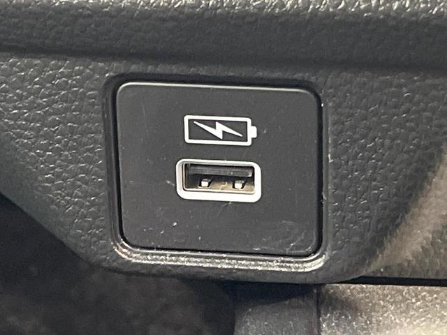 ＷＲ－Ｖ Ｚ＋　ディスプレイオディオ　バックカメラ　衝突被害軽減システム　レーダークルーズ　禁煙車　ハーフレザーシート　コーナーセンサー　スマートキー　ＬＥＤヘッド　ＥＴＣ　オートハイビーム　車線逸脱警報（57枚目）