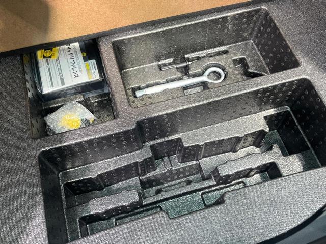 ＷＲ－Ｖ Ｚ＋　ディスプレイオディオ　バックカメラ　衝突被害軽減システム　レーダークルーズ　禁煙車　ハーフレザーシート　コーナーセンサー　スマートキー　ＬＥＤヘッド　ＥＴＣ　オートハイビーム　車線逸脱警報（62枚目）