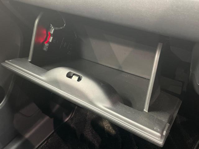 ＷＲ－Ｖ Ｚ＋　ディスプレイオディオ　バックカメラ　衝突被害軽減システム　レーダークルーズ　禁煙車　ハーフレザーシート　コーナーセンサー　スマートキー　ＬＥＤヘッド　ＥＴＣ　オートハイビーム　車線逸脱警報（64枚目）