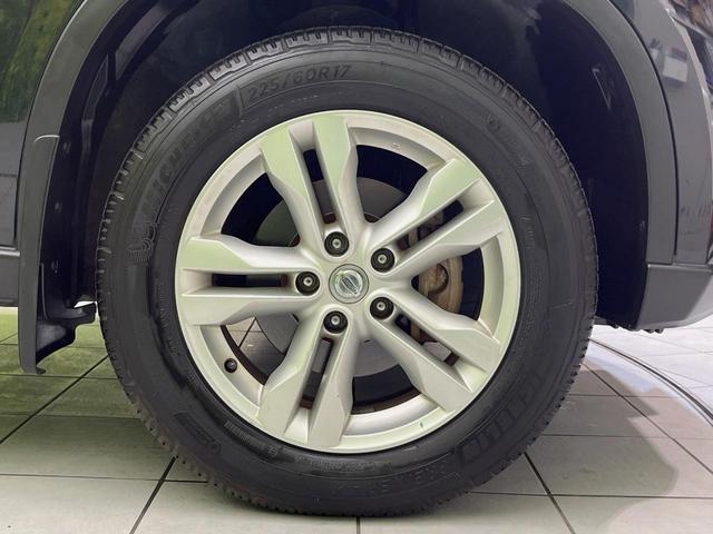 エクストレイル 20X 4WD 純正HDDナビ バックカメラ 禁煙車 全席シートヒーター スマートキー HIDヘッド ルーフレール ETC 純正17インチアルミ オートライト オートエアコン Bluetooth再生 CD再生(30枚目)