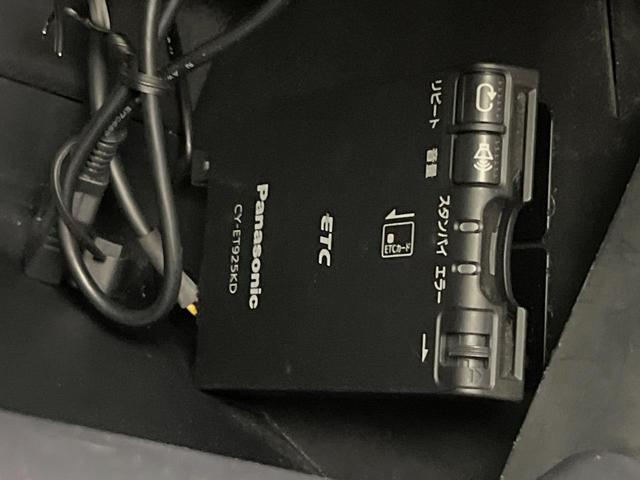 アクア S ナビ バックカメラ 禁煙車 ドラレコ スマートキー ETC オートライト オートエアコン Bluetooth CD/DVD再生 電動格納ミラー 盗難防止システム プライバシーガラス パワーウィンドウ(7枚目)