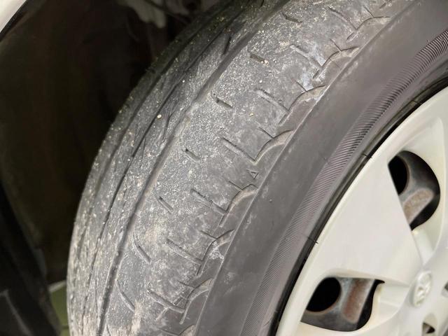 アクア S ナビ バックカメラ 禁煙車 ドラレコ スマートキー ETC オートライト オートエアコン Bluetooth CD/DVD再生 電動格納ミラー 盗難防止システム プライバシーガラス パワーウィンドウ(29枚目)