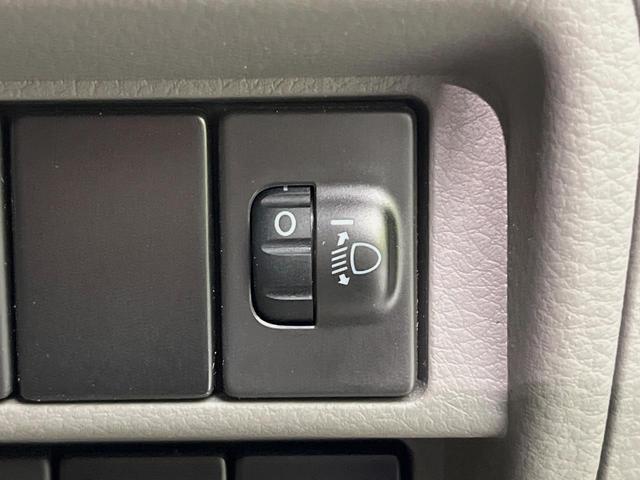 エブリイ ＰＣリミテッド　ＳＤナビ　バックカメラ　衝突軽減　禁煙車　コーナーセンサー　オートハイビーム　車線逸脱警報　誤発進抑制機能　先行車発進お知らせ機能　オートライト　Ｂｌｕｅｔｏｏｔｈ接続　ＣＤ　電動格納ミラー　盗難防止（49枚目）