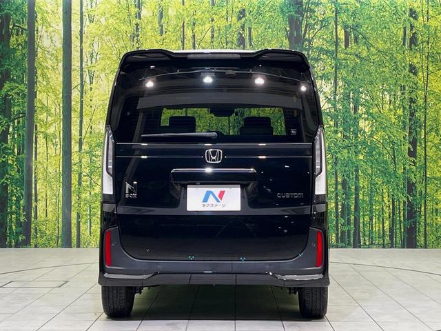 Ｎ－ＢＯＸカスタム ターボ　両側電動ドア　純正８型ナビ　バックカメラ　衝突軽減装置　ハーフレザー　コーナーセンサー　スマートキー　ＬＥＤヘッド　ＥＴＣ　純正１５インチＡＷ　オートハイビーム　車線逸脱警報　誤発進抑制機能（15枚目）