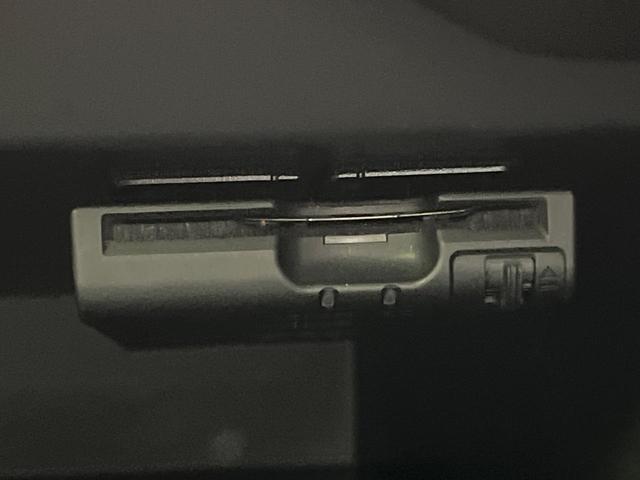 ノート Ｘ　純正ナビ　全周囲カメラ　衝突軽減装置　禁煙車　ドラレコ　コーナーセンサー　スマートキー　ＬＥＤヘッド　ＥＴＣ　ハイビームアシスト　デジタルインナーミラー　車線逸脱警報　誤発進抑制機能　オートエアコン（36枚目）