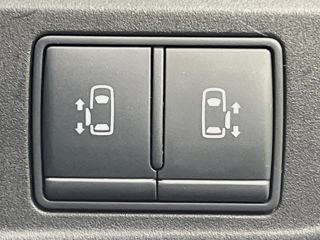 セレナ Ｘ　Ｖセレクション　両側電動ドア　全周囲カメラ　衝突被害軽減システム　禁煙車　スマートキー　ＨＩＤヘッド　ＥＴＣ　クルコン　オートライト　オートエアコン　Ｂｌｕｅｔｏｏｔｈ　ＣＤ　ＤＶＤ再生（3枚目）