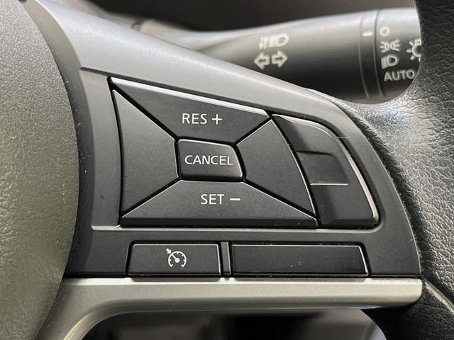 セレナ Ｘ　Ｖセレクション　両側電動ドア　全周囲カメラ　衝突被害軽減システム　禁煙車　スマートキー　ＨＩＤヘッド　ＥＴＣ　クルコン　オートライト　オートエアコン　Ｂｌｕｅｔｏｏｔｈ　ＣＤ　ＤＶＤ再生（65枚目）