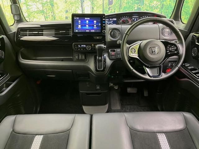 Ｎ－ＢＯＸカスタム Ｌターボ　両側電動ドア　純正８型ナビ　バックカメラ　衝突軽減　アダプティブクルーズ　禁煙車　合皮コンビシート　シートヒーター　ドラレコ　コーナーセンサー　レーンアシスト　スマートキー　ＬＥＤヘッド　ＥＴＣ（2枚目）