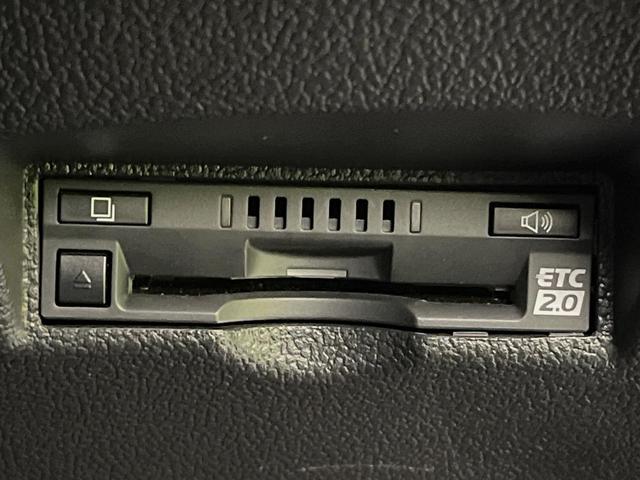 プリウス Ｓツーリングセレクション　純正９型ナビ　バックカメラ　衝突軽減　レーダークルーズ　禁煙車　合皮レザーシート　シートヒーター　ドラレコ　コーナーセンサー　スマートキー　ＬＥＤヘッド　ＥＴＣ２．０　オートハイビーム　車線逸脱警報（36枚目）