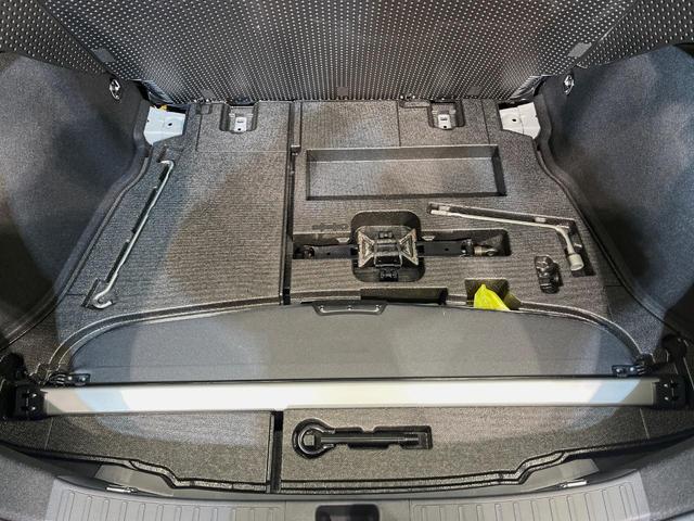 プリウス Ｓツーリングセレクション　純正９型ナビ　バックカメラ　衝突軽減　レーダークルーズ　禁煙車　合皮レザーシート　シートヒーター　ドラレコ　コーナーセンサー　スマートキー　ＬＥＤヘッド　ＥＴＣ２．０　オートハイビーム　車線逸脱警報（49枚目）