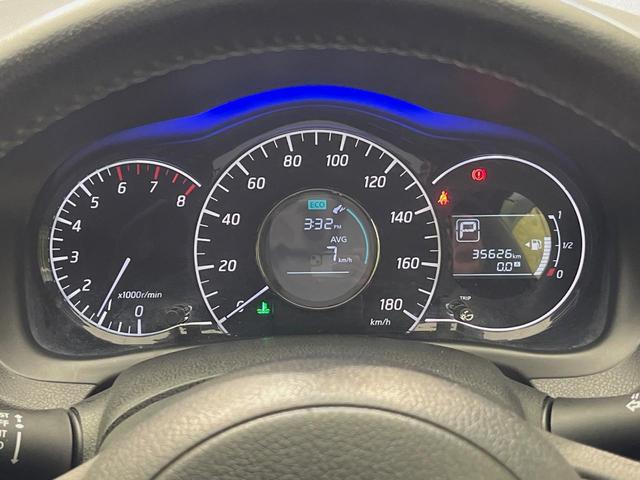 ノート ライダー 禁煙車 スマートキー ETC 純正15インチアルミホイール CD再生 アイドリングストップ 電動格納ミラー 盗難防止システム ドアバイザー パワーウィンドウ パワーステアリング プライバシーガラス(50枚目)