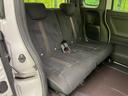 後部座席も気になるようなキズ・汚れやへたり等、大きなダメージはなく、良好な状態です。