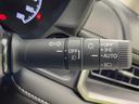 WR-V Z 登録済未使用車 ホンダセンシング レーダークルーズ ハーフレザーシート スマートキー LEDヘッド オートハイビーム 車線逸脱警報 誤発進抑制機能 オートライト オートエアコン 純正17インチAW(6枚目)