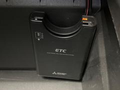 【ＥＴＣ】高速道路の料金所をストレスなく通過！話題のスポットやサービスエリアに多い「スマートIntercooler」利用時は必須のアイテムです。当店でセットアップを実施、ご納車当日からすぐにご利用いただけます！ 6