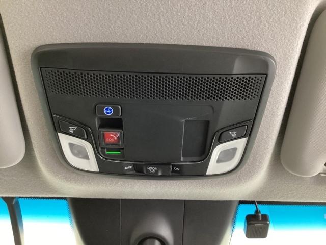 フィット ホーム　光触媒抗菌消臭施工済　ＡＷＤ　ＵＳＢ　盗難防止装置　パーキングセンサー　衝突軽減システム　Ｉ－ＳＴＯＰ　リヤカメラ　地デジＴＶ　ＬＥＤヘッド　ＶＳＡ　ＤＶＤ　クルコン　ドラレコ　オートエアコン（6枚目）