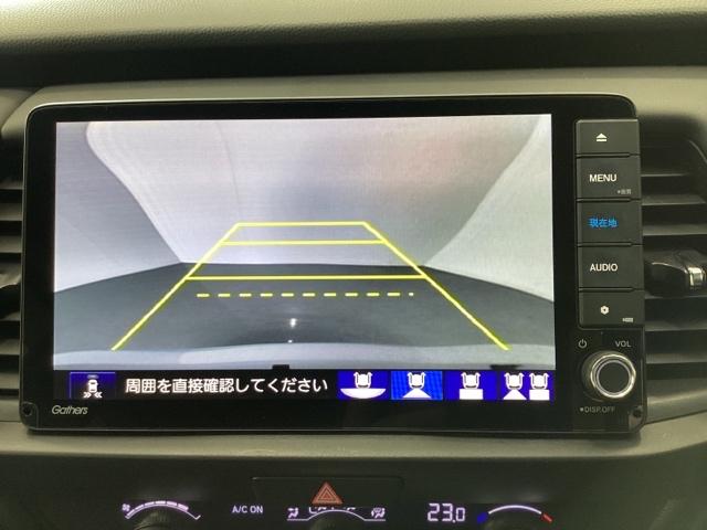 フィット ホーム　光触媒抗菌消臭施工済　ＡＷＤ　ＵＳＢ　盗難防止装置　パーキングセンサー　衝突軽減システム　Ｉ－ＳＴＯＰ　リヤカメラ　地デジＴＶ　ＬＥＤヘッド　ＶＳＡ　ＤＶＤ　クルコン　ドラレコ　オートエアコン（8枚目）
