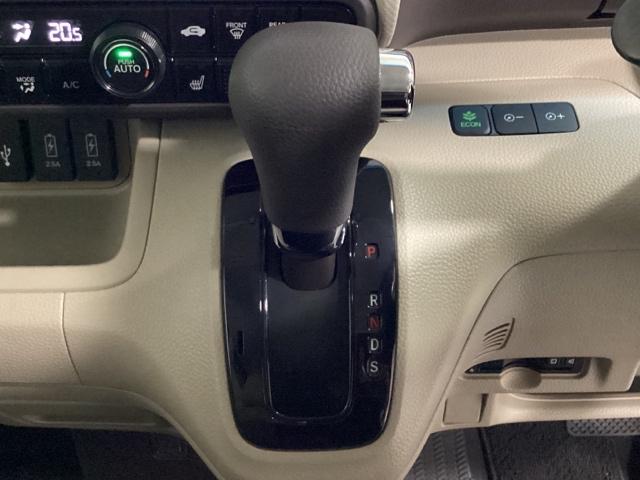 Ｎ－ＢＯＸ Ｇ・Ｌターボホンダセンシング　ドライブレコーダー前後装備車　光触媒抗菌消臭施工済　Ｗ電動ドア　ナビＴＶ　リアカメラ　衝突軽減ブレーキ　クルコン　地デジ　フルタイム４ＷＤ　ＬＥＤライト　ＵＳＢ　パワーウィンドウ　ドラレコ　エアコン（8枚目）