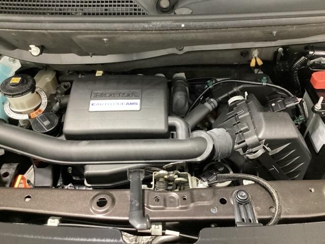 N-BOXカスタム G・Lホンダセンシング 光触媒抗菌消臭施工済 地デジTV 助手席エアバッグ キーレス アイドリングST セキュリティーアラーム スマ-トキ- リアカメラ ナビTV ETC 前車追従機能 サイドエアバッグ LEDヘッドライト(24枚目)