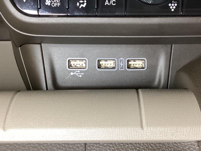 Ｎ－ＷＧＮ Ｌホンダセンシング　光触媒抗菌消臭施工済　ＥＴＣ装備　Ｂモニタ　誤発進抑制　ＬＥＤランプ　シートヒータ　オートライト　ＤＶＤ　フルセグ　横滑り防止機能　ＵＳＢポート　パーキングセンサー　セキュリティアラーム　キーフリー（10枚目）