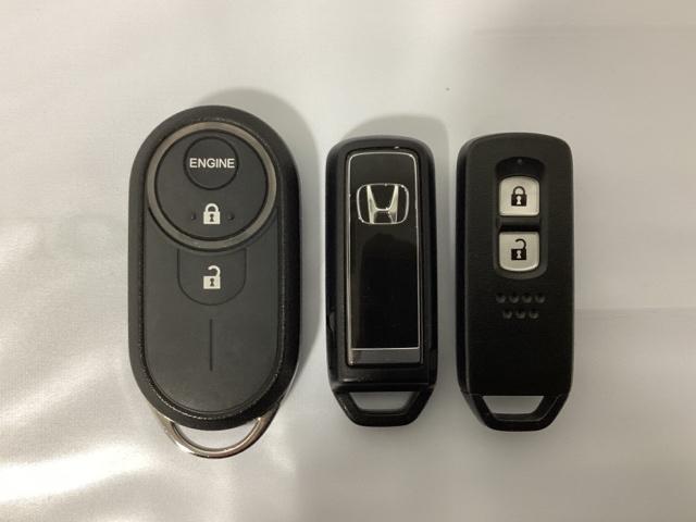 Ｎ－ＷＧＮ Ｌホンダセンシング　光触媒抗菌消臭施工済　ＥＴＣ装備　Ｂモニタ　誤発進抑制　ＬＥＤランプ　シートヒータ　オートライト　ＤＶＤ　フルセグ　横滑り防止機能　ＵＳＢポート　パーキングセンサー　セキュリティアラーム　キーフリー（13枚目）