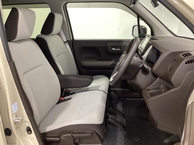 Ｎ－ＷＧＮ Ｌホンダセンシング　光触媒抗菌消臭施工済　ＥＴＣ装備　Ｂモニタ　誤発進抑制　ＬＥＤランプ　シートヒータ　オートライト　ＤＶＤ　フルセグ　横滑り防止機能　ＵＳＢポート　パーキングセンサー　セキュリティアラーム　キーフリー（19枚目）