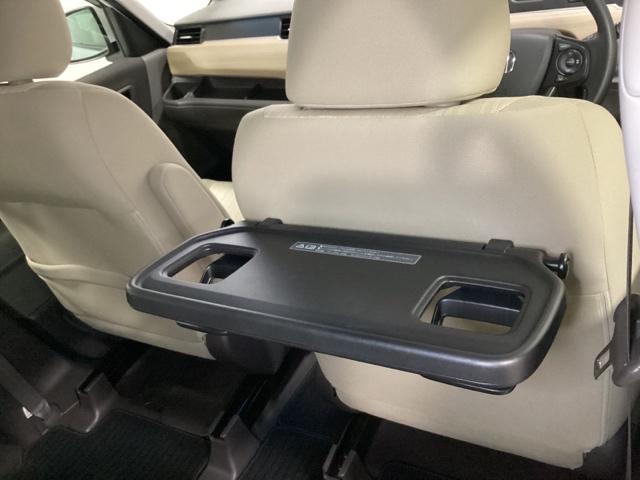 フリード Ｇ・ホンダセンシング　リモコンエンジンスターター付　光触媒抗菌消臭施工済　Ｆセグ　追突被害軽減ブレーキ　ｉストップ　Ｗエアバッグ　パワーウィンドウ　アクティブクルーズコントロール　スマートキ　カラーバックモニター　ＶＳＡ（18枚目）