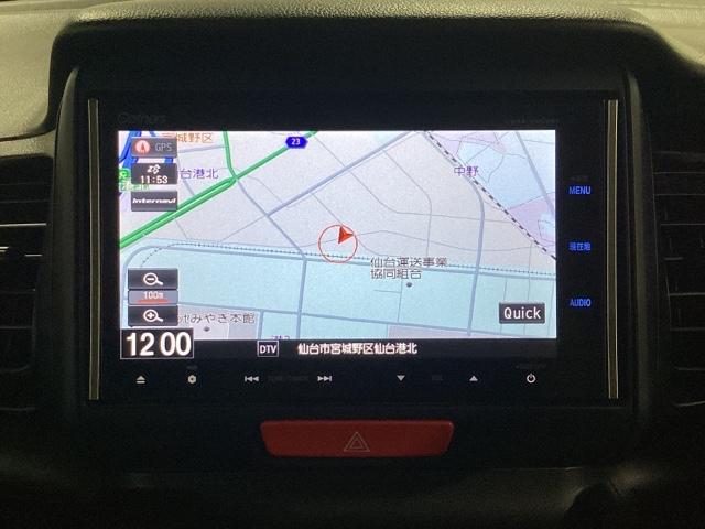 N-BOXカスタム G 光触媒抗菌消臭施工済 Bカメラ アイドリングSTOP スマキー 地デジTV 運転席エアバッグ パワーステアリング パワーウィンドウ ナビTV フルタイム4WD 盗難防止 ETC エアコン DVD再生(6枚目)