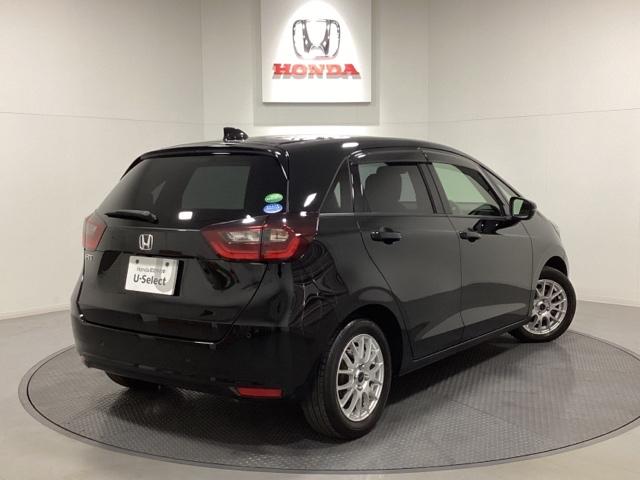 フィット ホーム 光触媒抗菌消臭施工済 衝突軽減ブレーキ リアカメ LEDライト オートライト クリアランスソナー フルセグTV エアバッグ iストップ スマ-トキ- 盗難防止装置 ETC車載器 Wエアバック DVD(3枚目)