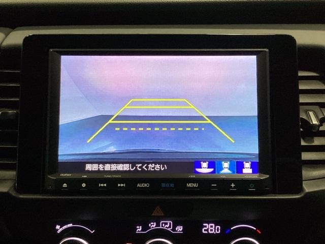 フィット ホーム 光触媒抗菌消臭施工済 衝突軽減ブレーキ リアカメ LEDライト オートライト クリアランスソナー フルセグTV エアバッグ iストップ スマ-トキ- 盗難防止装置 ETC車載器 Wエアバック DVD(8枚目)