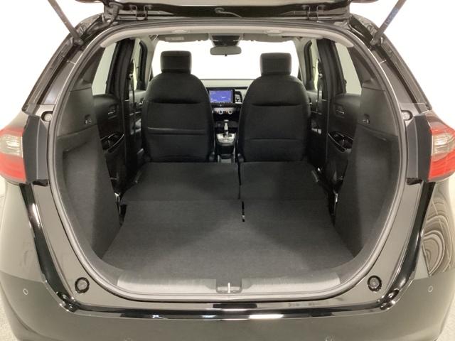 フィット ホーム 光触媒抗菌消臭施工済 衝突軽減ブレーキ リアカメ LEDライト オートライト クリアランスソナー フルセグTV エアバッグ iストップ スマ-トキ- 盗難防止装置 ETC車載器 Wエアバック DVD(20枚目)