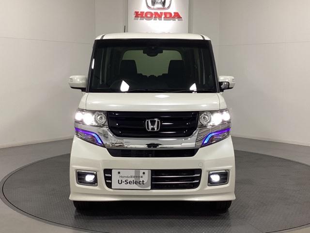 Ｎ－ＢＯＸカスタム ＧターボＳＳブラックスタイルパッケージ　光触媒抗菌消臭施工済　カーテンエアバック　ナビＴＶ　バックモニター　地デジＴＶ　前席シートヒーター　盗難防止システム　横滑り防止　ＤＶＤ　キーレス　パワステ　Ｉ－ＳＴＯＰ　エアコン　ターボ　ＡＢＳ（2枚目）