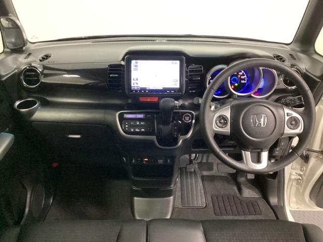 Ｎ－ＢＯＸカスタム ＧターボＳＳブラックスタイルパッケージ　光触媒抗菌消臭施工済　カーテンエアバック　ナビＴＶ　バックモニター　地デジＴＶ　前席シートヒーター　盗難防止システム　横滑り防止　ＤＶＤ　キーレス　パワステ　Ｉ－ＳＴＯＰ　エアコン　ターボ　ＡＢＳ（5枚目）