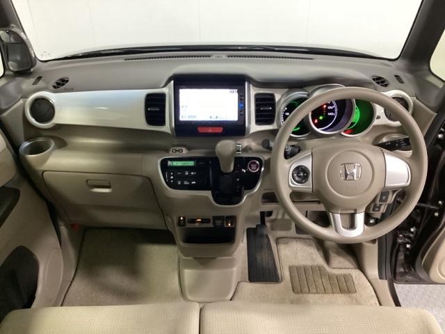 Ｎ－ＢＯＸ ２トーンカラースタイルＧ・Ｌパッケージ　光触媒抗菌消臭施工済　両側パワースライドドア　盗難防止システム　ベンチシート　ワンセグＴＶ　ＡＢＳ　ＥＳＣ　４ＷＤ　バックカメラ　アイドリングストップ　ＥＴＣ　ナビＴＶ　スマートキー　シートヒーター（5枚目）